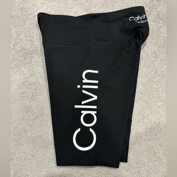 CALVIN KLEIN Performance Stretch High Waist Side Pocket Bike Short in EUC - Picture 5 of 13